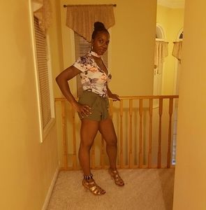 Meet your Posher, Renee